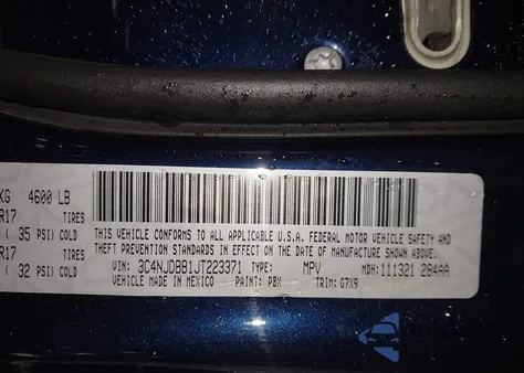 2018 Jeep Compass Latitude 4X4 из США, поврежденный, VIN 3C4NJDBB1JT223371